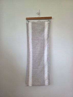 Grey/White Table Runner, 70 inches